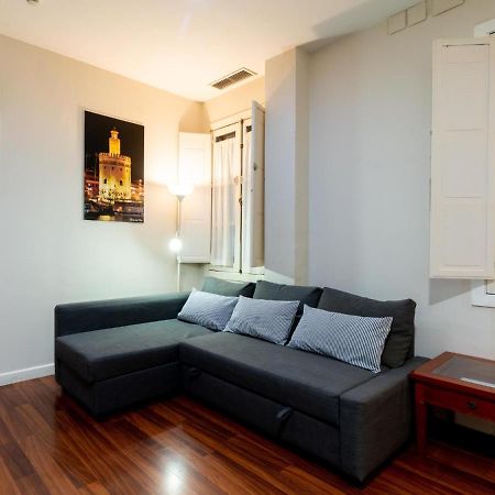 Апартаменты Holi-Rent Lumbreras Севилья Экстерьер фото