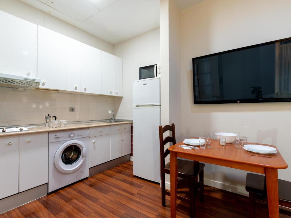 Апартаменты Holi-Rent Lumbreras Севилья Экстерьер фото