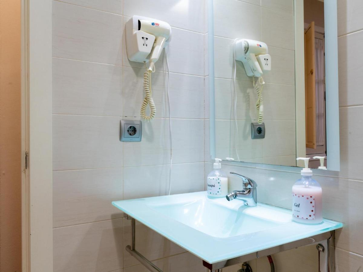 Апартаменты Holi-Rent Lumbreras Севилья Экстерьер фото
